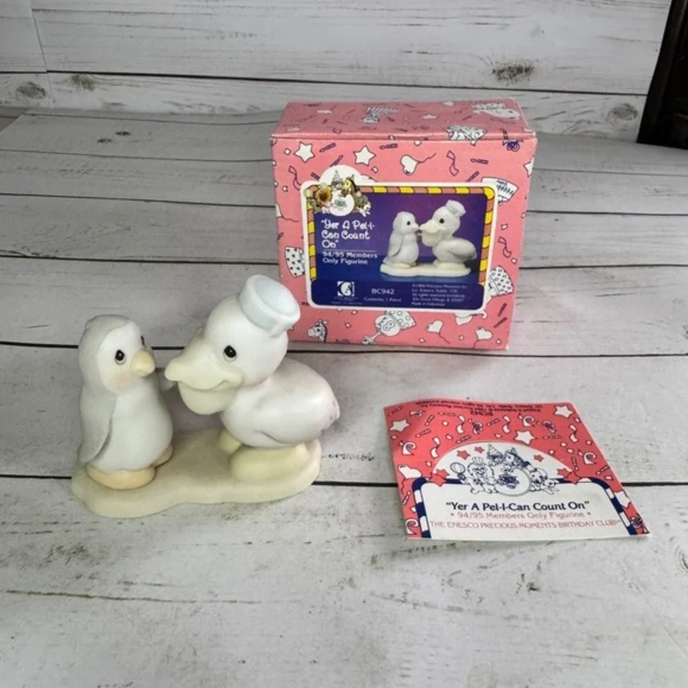 Precious Moments Yer A Pel-i-can Count On Pelican BC942 Birthday Club w Box